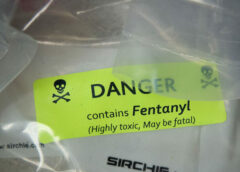 Trung Quốc chuyển tiền bất hợp pháp để thúc đẩy khủng hoảng fentanyl ở phương Tây