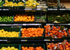 Lạm phát ở UK tăng vụt lên mức cao nhất trong 30 năm do giá lương thực tăng nhanh