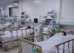 Tin Việt Nam sáng thứ Ba: Thêm 5 người nhập viện vì ngộ độc rượu pha cồn methanol