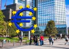 ECB lần đầu thông báo lỗ kể từ năm 2004 do tăng lãi suất