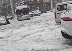Trung Quốc: Tuyết đột ngột rơi dày đặc ở Nội Mông và Hà Bắc