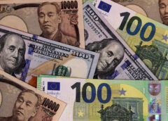 Báo cáo: Đồng USD duy trì vững chắc vị thế đồng tiền dự trữ toàn cầu