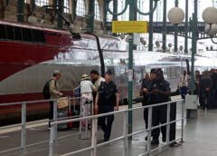 Đường sắt cao tốc Pháp bị phá hoại đồng loạt trước lễ khai mạc Olympic
