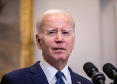 Chính quyền Biden rút lại đề xuất xóa nợ sinh viên cho hàng triệu người Mỹ