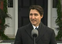 Thủ tướng Canada Trudeau từ chức