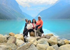 Những bước nhảy giữa núi rừng Alaska và Canada Rockies