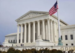 Tranh luận: Ông Trump có thể dùng Luật Chống nổi loạn 1807 sau phán quyết Toà Tối cao