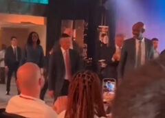 Jack Ma xuất hiện tại châu Phi, được Tổng thống Rwanda tiếp đón