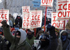 Mỹ đối mặt hàng trăm cuộc biểu tình chống ICE trên toàn quốc