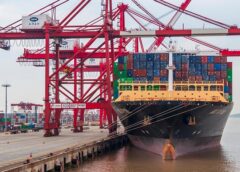 Trung Quốc kết thúc năm 2025 với thặng dư thương mại kỷ lục 1200 tỷ USD