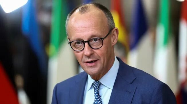 Làm thế nào để ngăn chặn bi kịch của chính trị cường quyền?