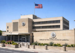 Tòa đại sứ của nhiều quốc gia thông báo sơ tán công dân khỏi Trung Đông