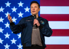 Elon Musk thành người đầu tiên có tài sản vượt 800 tỷ USD