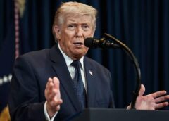 Ông Zelensky đề nghị giúp Mỹ đẩy lùi UAV Iran; ông Trump nói “không cần giúp đỡ”