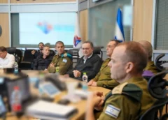 Israel nói chiến dịch nhằm vào Iran sẽ không giới hạn thời gian