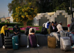 Cuộc tháo chạy khỏi Vùng Vịnh giữa xung đột