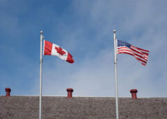 Mỹ tạm dừng cơ chế tham vấn quốc phòng với Canada, làm gia tăng căng thẳng song phương
