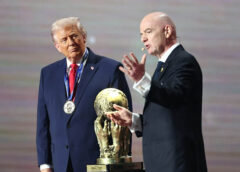 Tổng thống Trump chê giá vé World Cup đắt