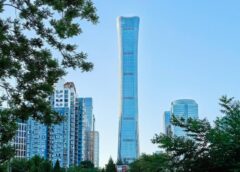 Bắc Kinh tiết lộ thông tin về phi công trong vụ máy bay đâm vào tòa nhà CITIC Tower