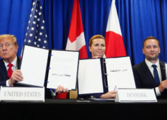 Ông Trump ký thỏa thuận an ninh với Đan Mạch và Greenland