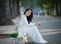 Để một mùa thương nhớ đi qua